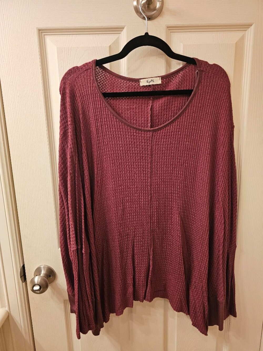 NWOT Kye Mi Medium Maroon Blouse